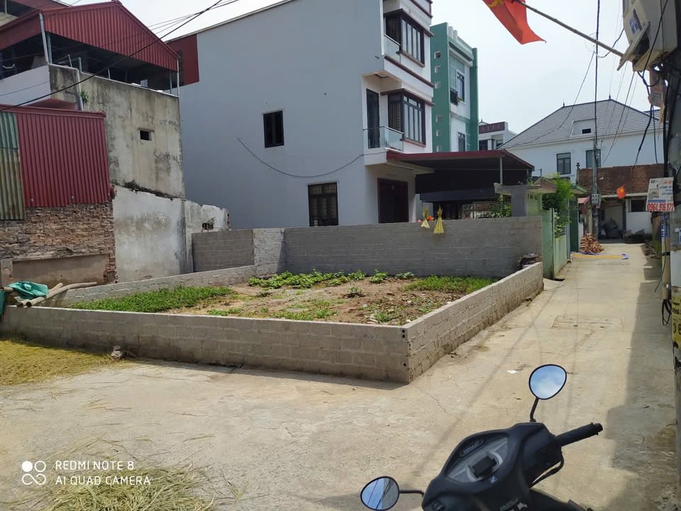 Lô đất góc 74m² tại xã Dân Hòa, Thanh Oai - Giá chỉ 2 tỷ VND!