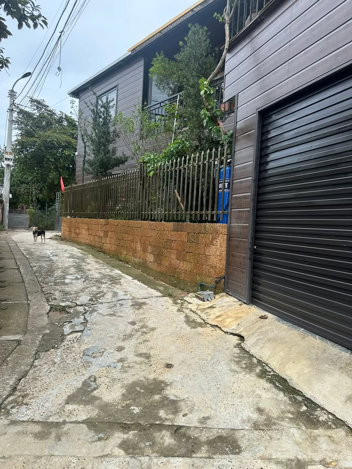 Đất thổ cư Tùng Thiện 100m² giá 1 tỷ - Vị trí đắc địa gần trường học!