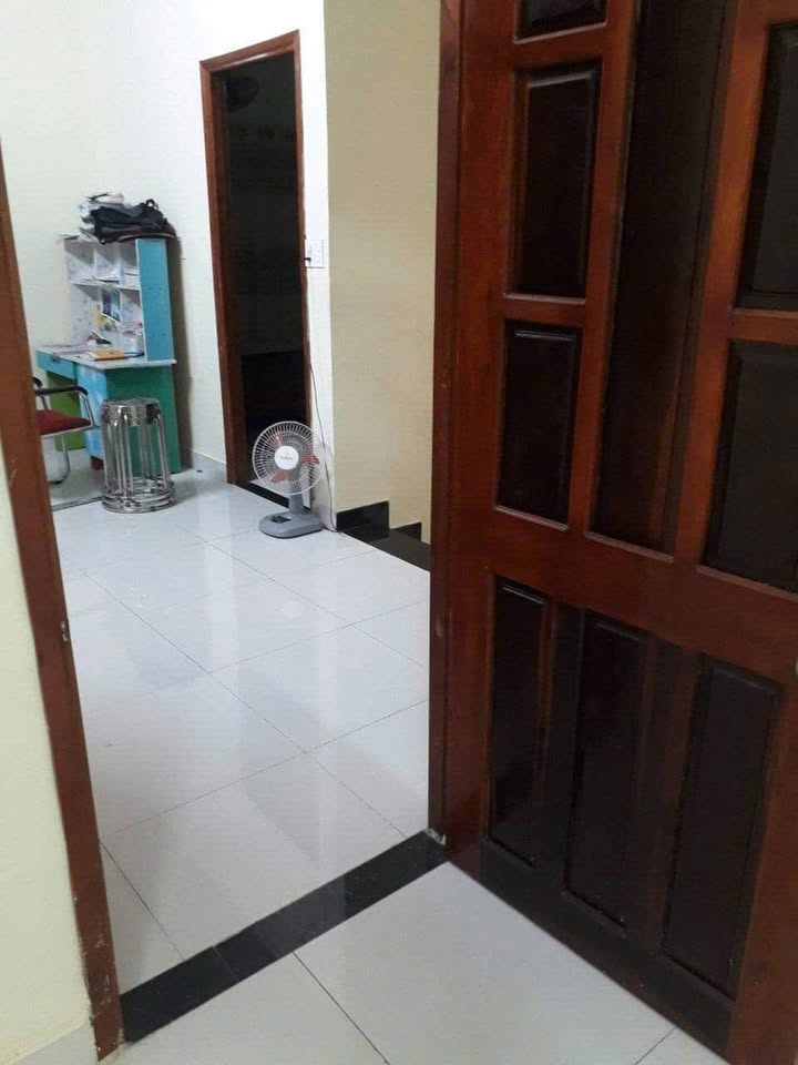 Nhà cho thuê Tân Đông Hiệp Dĩ An 130m² giá 6 triệu - Sân rộng, phù hợp gia đình!