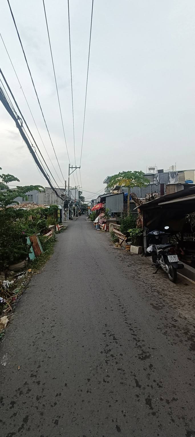 Nhà 2 tầng mặt tiền đường Bờ Bao Hợp Tác Xã, Phong Phú, Bình Chánh - Giá chỉ 1.1 tỷ