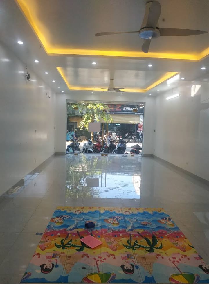 Mặt bằng cho thuê tại 63 Phùng Hưng, Sơn Tây 50m² - Tiện lợi cho kinh doanh!