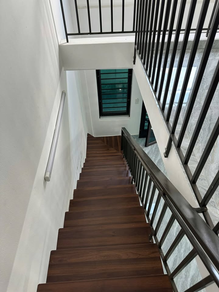 Nhà 2 tầng ngõ 10 Trần Văn Cận, 42m² giá 1.6 tỷ - Sẵn sàng vào ở!