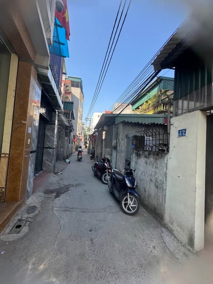 Nhà mặt ngõ thông, Tam Trinh 64m² giá 8 tỷ - Đất nở hậu, ô tô qua!