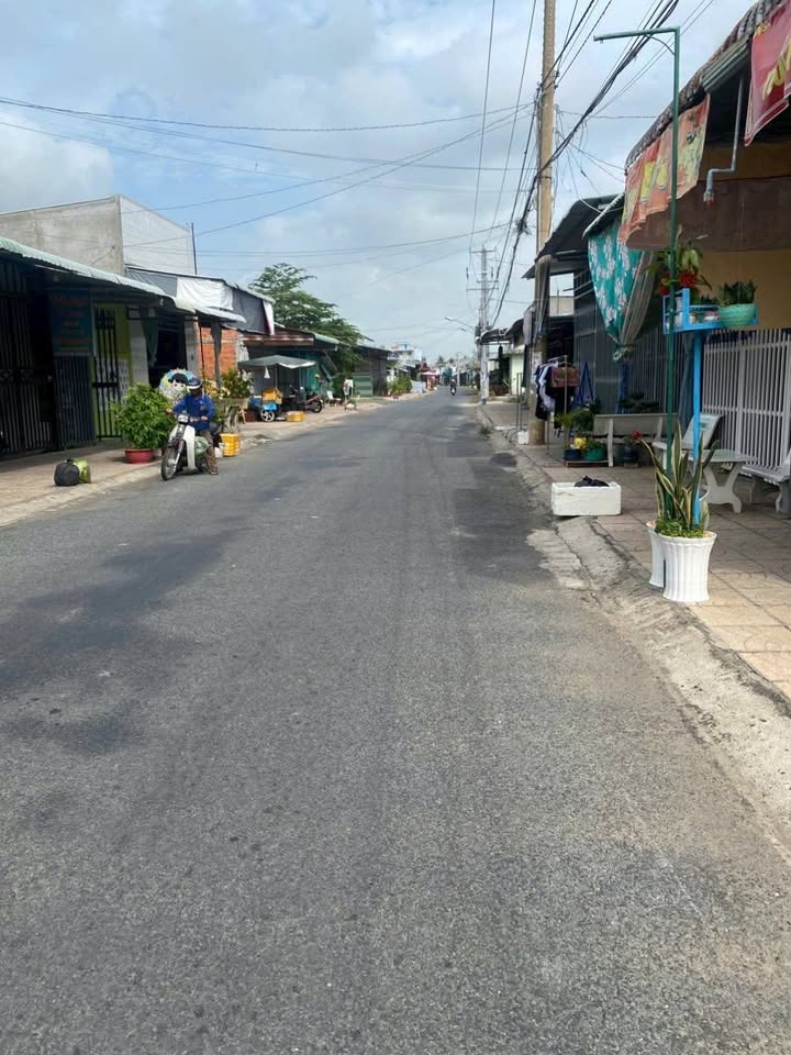 Đất nền đầu tư đường Cao Văn Đạt, xã Tháp Mười, 81m² - Giá chỉ 800 triệu!