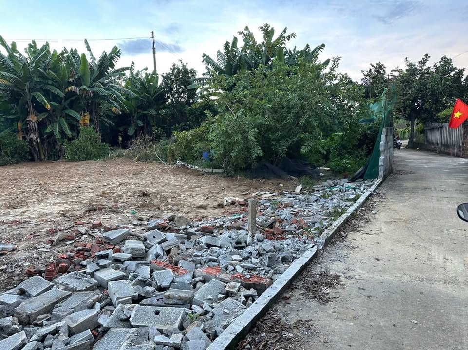 Đất nền Xã Bà Nà 120m² giá 800 triệu - Cơ hội đầu tư tuyệt vời!