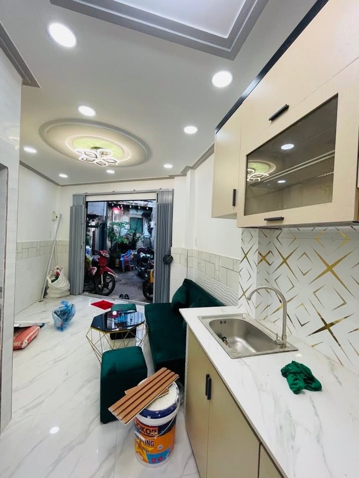 Nhà phố Bình Tân 18m² giá 2.45 tỷ - Sổ hồng riêng, gần mặt tiền Lò Gốm!