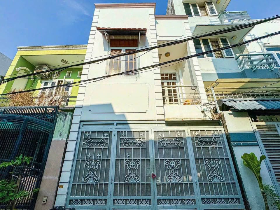 Nhà 2 Mặt Tiền Hẻm Xe Hơi Đường Huỳnh Tấn Phát, Quận 7 - 64m² giá 5.5 tỷ - Đầu tư sinh lời!