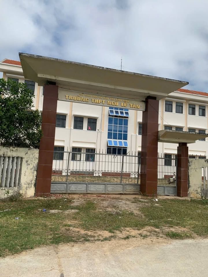 Đất thổ cư Cát Tiến 215m² giá 500 triệu - Nằm sát trường học, tiện ích đầy đủ!