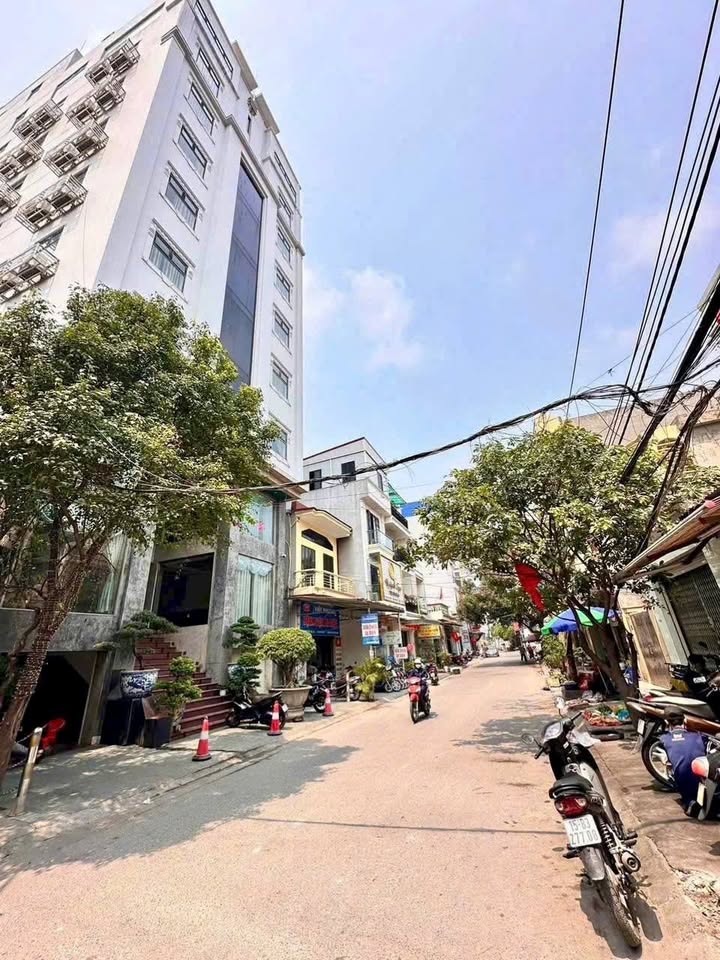 Đất mặt đường Đông Khê 62m² giá 7.3 tỷ - Vị trí đắc địa, tiềm năng phát triển cao!