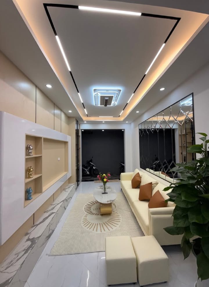 Nhà đẹp Trương Định, Hai Bà Trưng, 26m² giá 7 tỷ - Full nội thất, sẵn sàng ở!