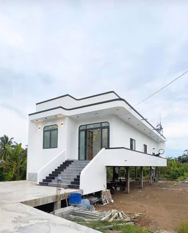 Đất nền Phan Ngọc Hiển 90m² giá 199 triệu - Sổ đỏ chính chủ!