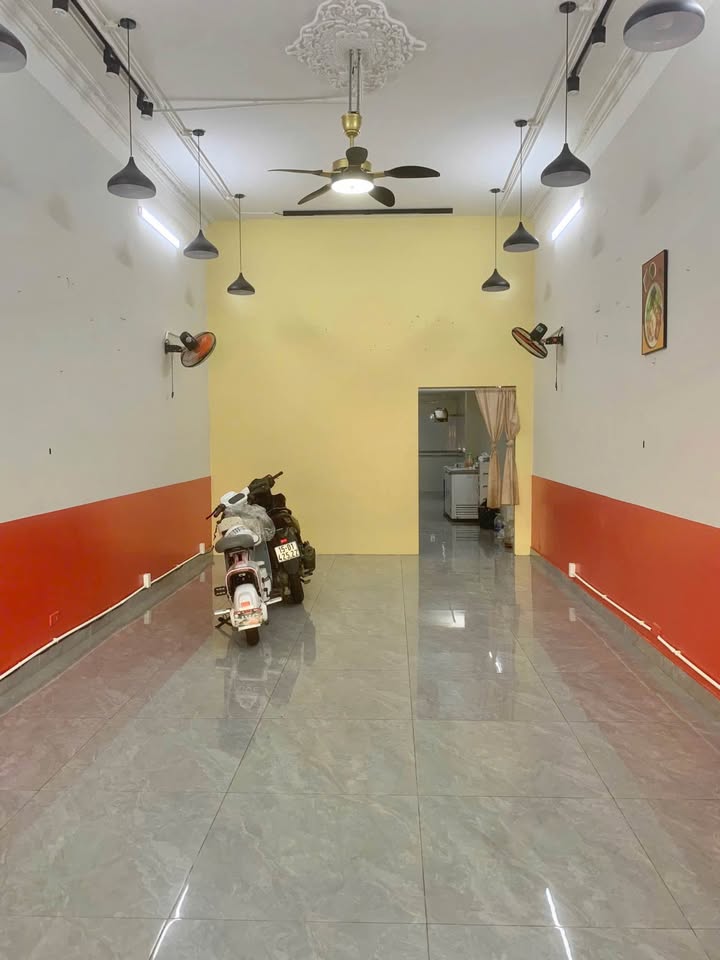 Nhà mặt đường Văn Cao, Ngô Quyền 90m² giá 30 triệu - Cho thuê ngay!