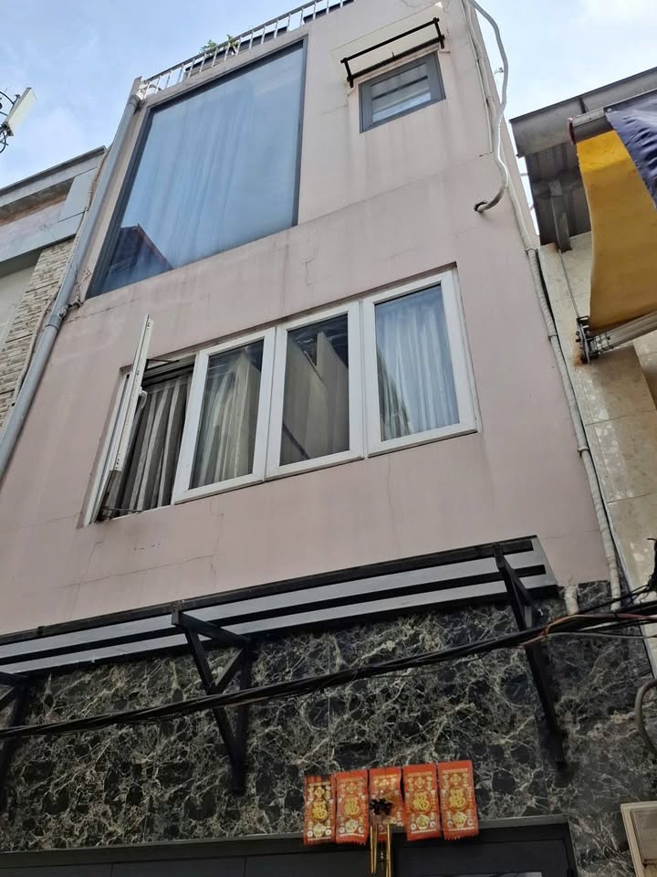 Bán nhà hẻm 4m đường Calmette, quận 1, 41.6m² - Đầu tư sinh lời ngay!