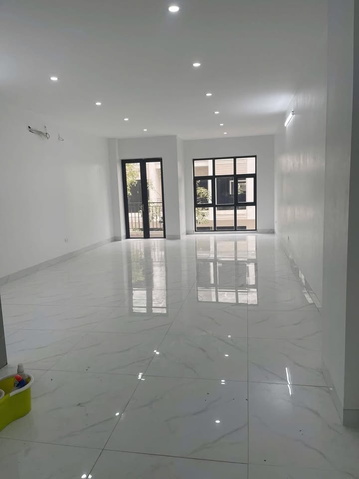 Cho thuê văn phòng Hinode Royal Park 80m² giá 6 triệu - Không gian làm việc lý tưởng!