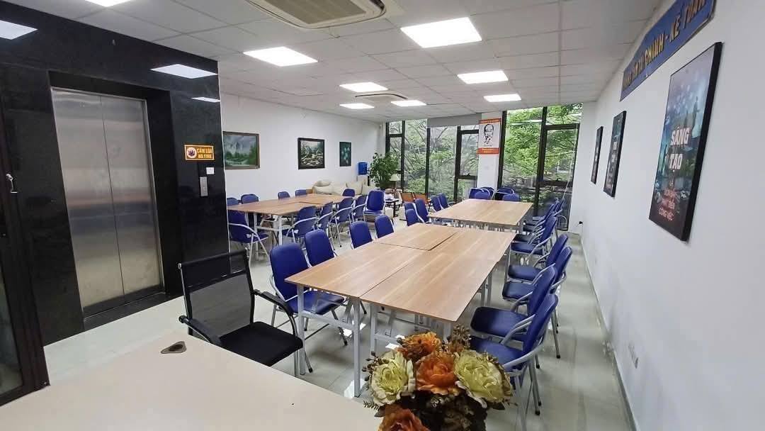 Cho thuê mặt bằng tầng 2 đường Phạm Văn Đồng 70m² - Vị trí đẹp, thuận lợi kinh doanh!