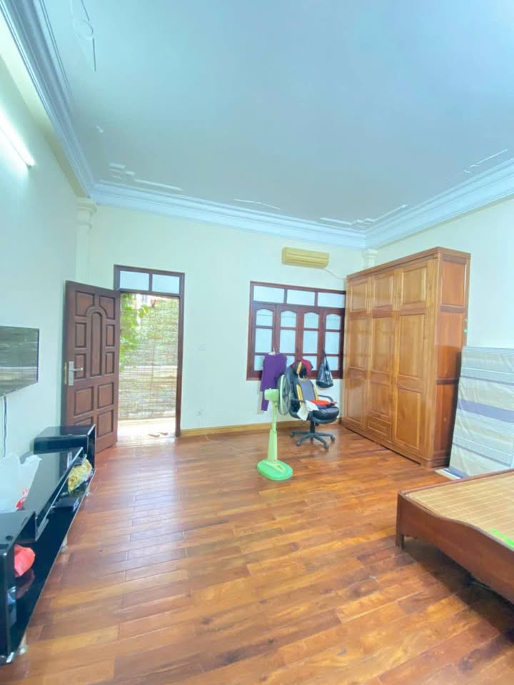 Nhà cho thuê Thông Phong Đống Đa 80m² giá 25 triệu - Ngõ ô tô đỗ cửa