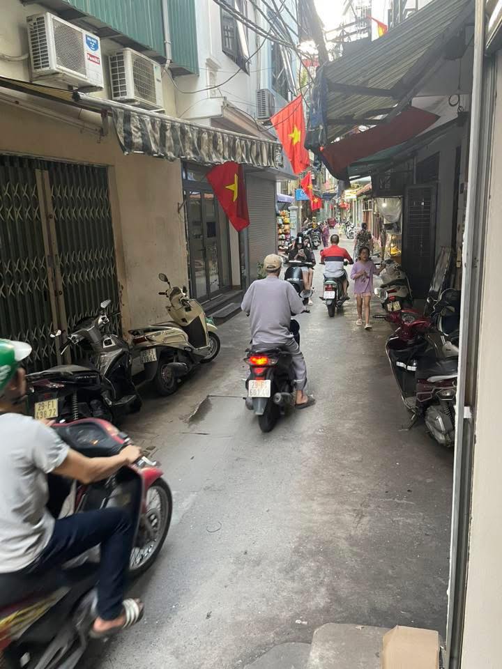 Nhà cho thuê Thụy Khuê 60m² giá thỏa thuận - Căn góc thoáng mát, đầy đủ tiện nghi!