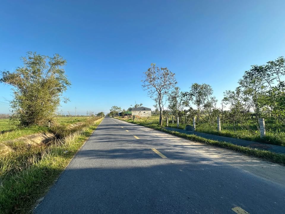 Đất mặt đường liên xã Việt Tiến, Thạch Hà 201.6m² - Kinh doanh sầm uất