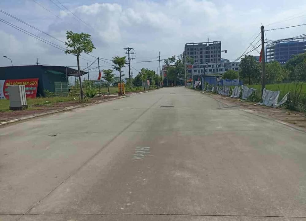 Đất nền Kim Hoa Mê Linh 83m² giá 2 tỷ - Sổ đỏ chính chủ, vị trí đẹp!