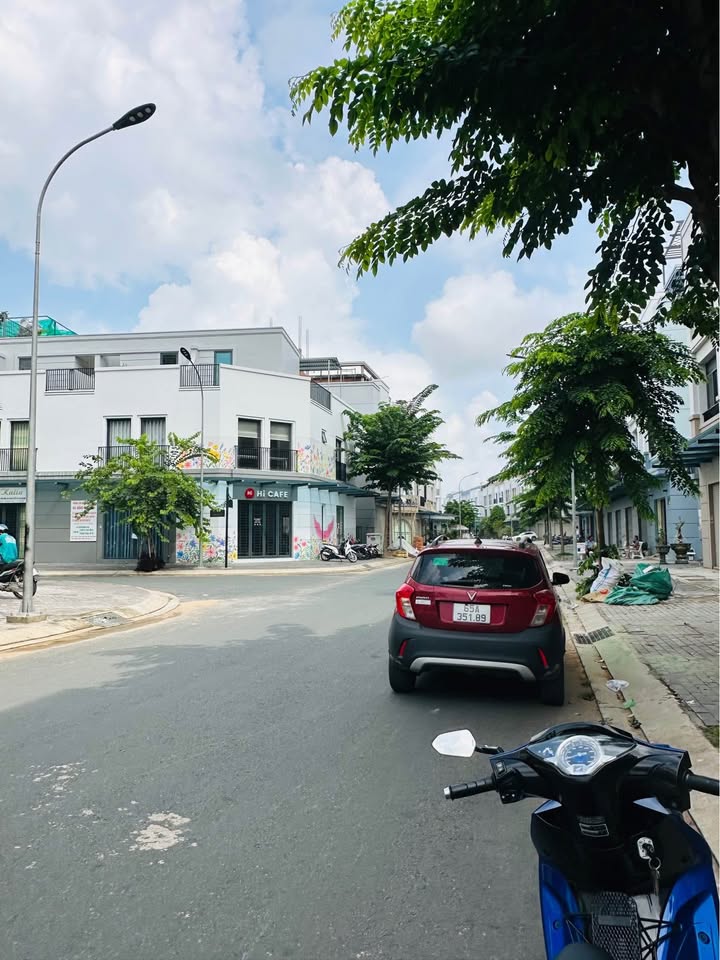 Nhà 1 trệt 2 lầu tại Long Xuyên, 85m² giá chỉ 3 tỷ - Cơ hội tuyệt vời cho gia đình bạn!