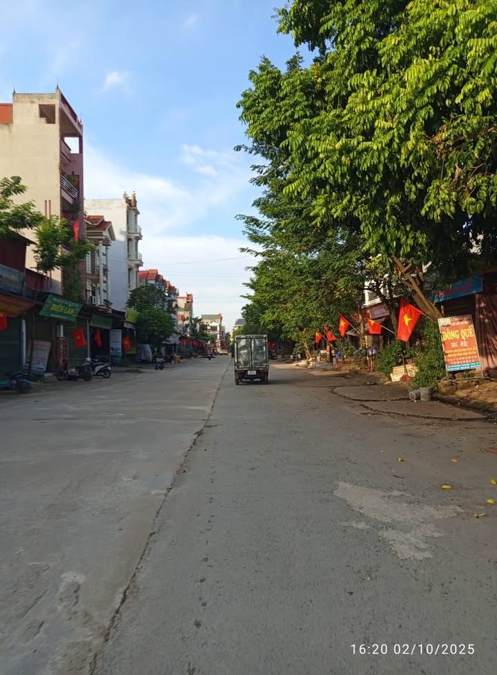 Nhà mặt phố Mai Động, Từ Sơn 52m² chỉ 1 tỷ - Kinh doanh sầm uất!