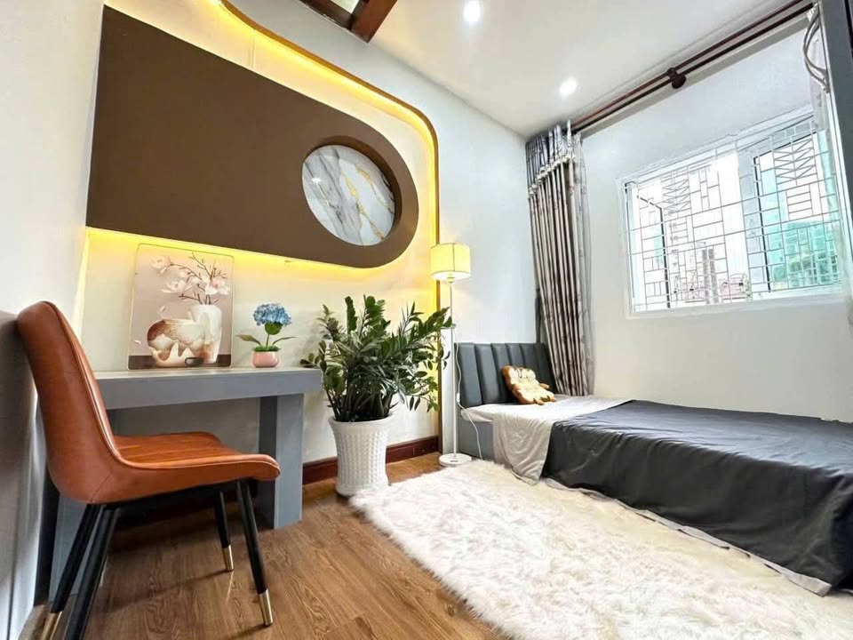 Căn hộ 2 phòng ngủ tại Huỳnh Văn Bánh, Phú Nhuận - View ban công thông thoáng