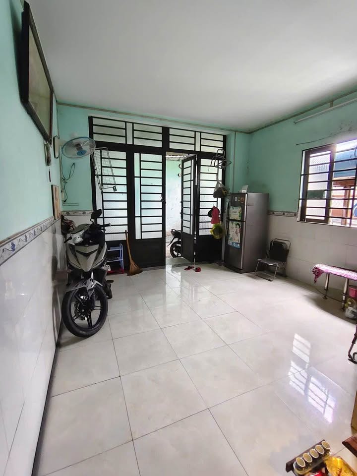 Nhà lầu 2 tầng Vĩnh Lộc A 56m² giá 1.05 tỷ - Chính chủ bán gấp!