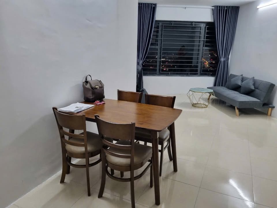 Chung cư PH Tô Hiệu 70m² giá 6.5 triệu - Full nội thất, chỉ cần dọn vào ở!