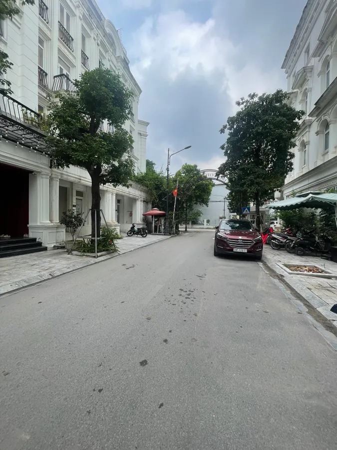 Shophouse Louis City Đại Mỗ 113m² giá 31 tỷ - Kinh doanh đỉnh cao!