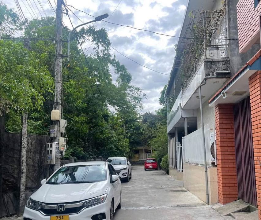 Đất Kiệt Ô Tô Tránh Nhau Thừa Thiên Huế 80m² giá 1.7 tỷ - Vị trí đắc địa gần trung tâm!