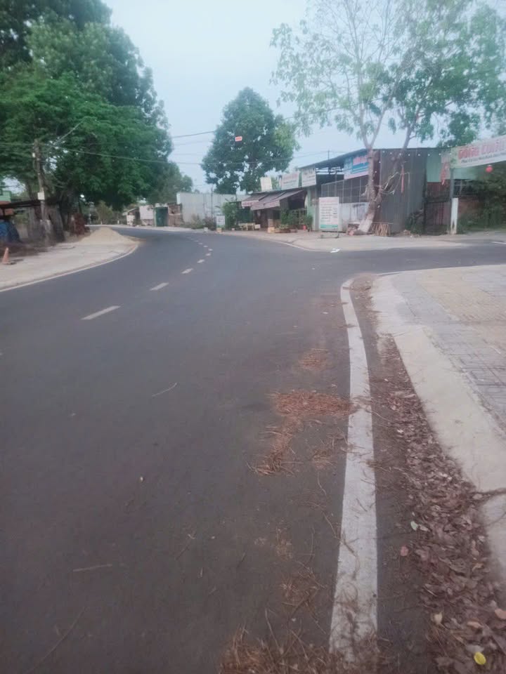 Đất nền Ngô Quyền Bình Long 135m² giá 1.6 tỷ - Gần chợ, vị trí đẹp!