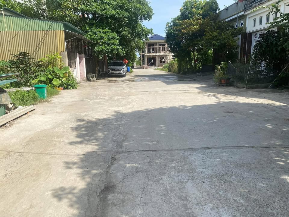 Đất nền tái định cư Khối 4 - Xuân An 200m² giá 3.3 tỷ - Vị trí thuận lợi gần trung tâm!