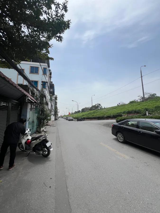 Nhà mặt phố Lâm Du Long Biên 238m² giá chỉ 210 triệu - Đầu tư sinh lời ngay!