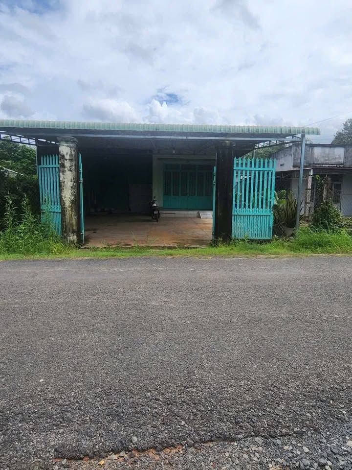 Nhà Tân Phú 380m² - Cách ĐT 786 chỉ 100m, chính chủ bán gấp!