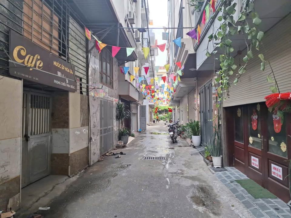 Nhà riêng Đại Mỗ 80m² giá 9.3 tỷ - Ô tô đỗ cửa, gần hồ