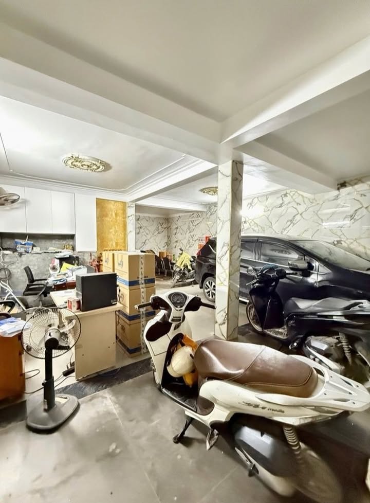 Bán nhà chính chủ Bằng Liệt, Hoàng Mai 91m² - Kinh doanh thuận lợi, gara ô tô!