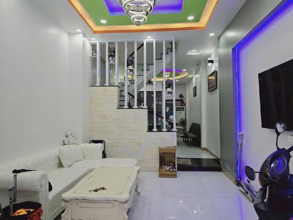 Nhà phố Tân Kiểng Quận 7 68m² giá 11 tỷ - Nhà mới, vào ở ngay!