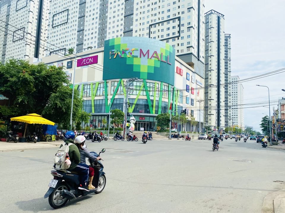 Nhà 4 tầng Phạm Thế Hiển, Quận 8, 43m² giá 5.7 tỷ - Sẵn sàng vào ở!