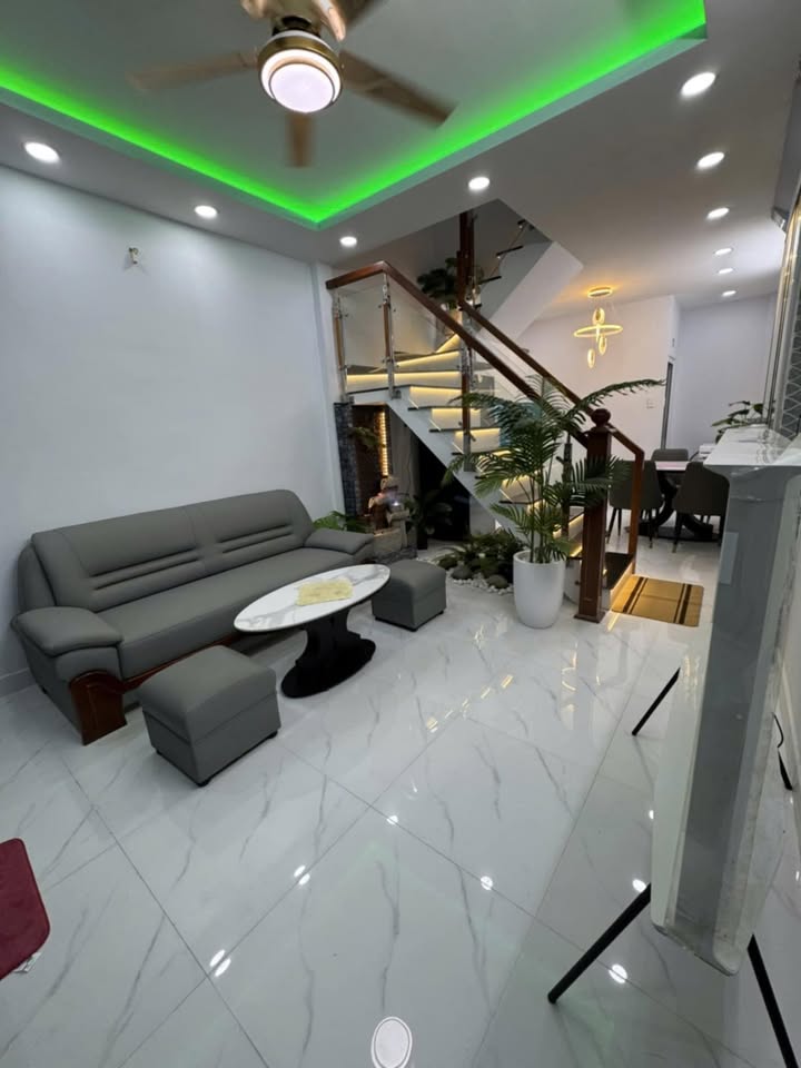 Nhà mới Hẻm Tùng Thiện Vương Quận 8, 28.3m² chỉ 3.58 tỷ - Giảm giá sốc!