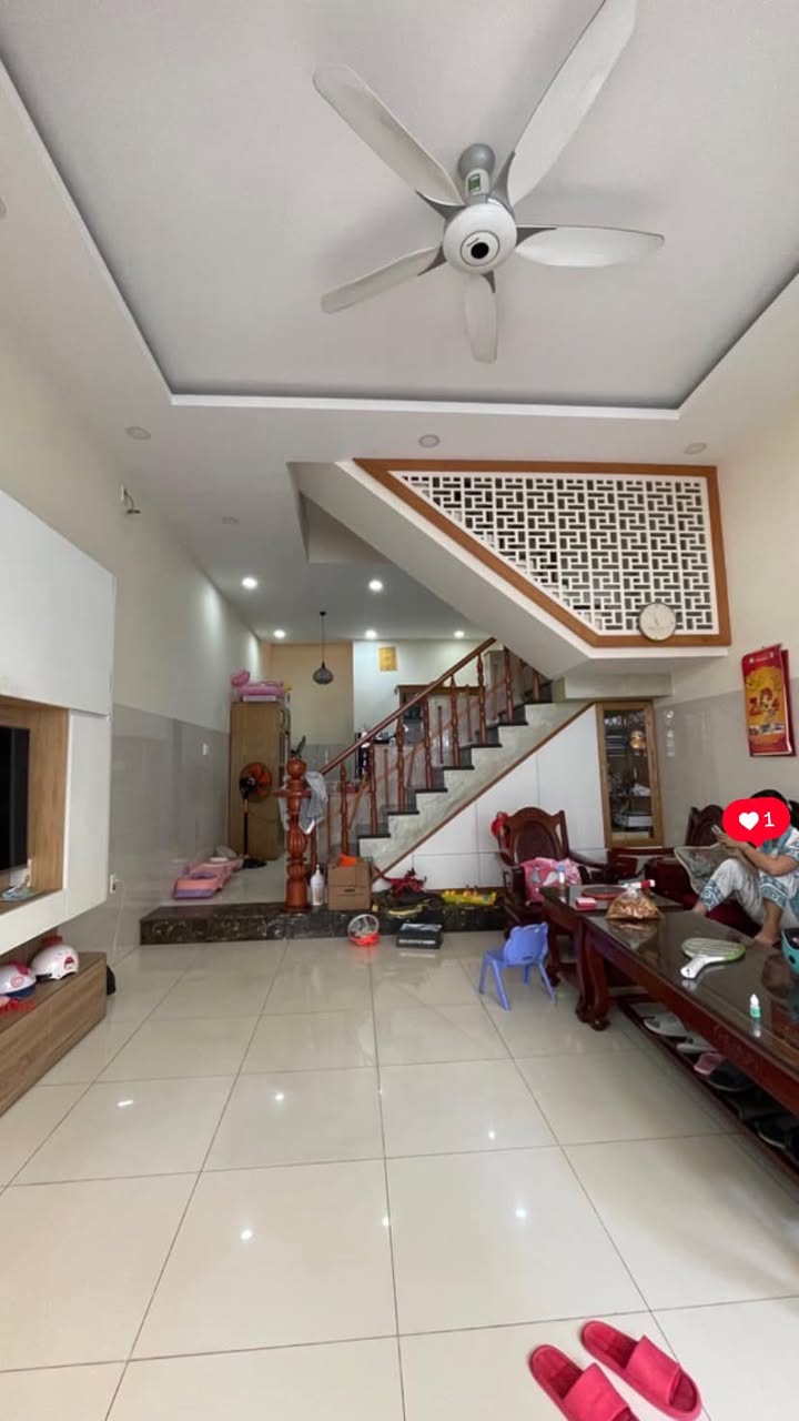 Bán nhà quận 7, đường Huỳnh Tấn Phát, 65m² giá 6 tỷ - Sổ hồng riêng, công chứng ngay!