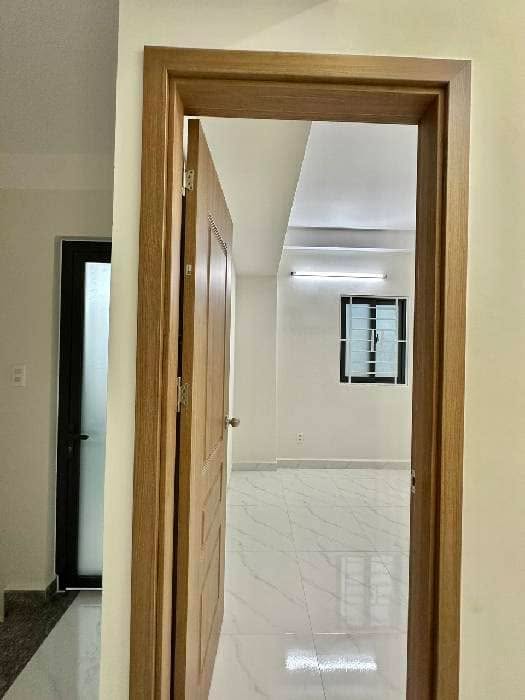 Nhà 3 tầng Lê Văn Lương quận 7, 54m² giá 4.7 tỷ - Sẵn sàng vào ở ngay!