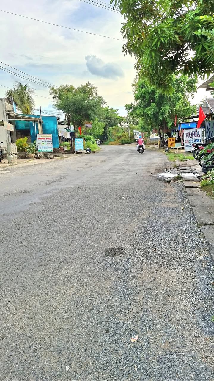 Nhà phố mặt tiền đường TL871, xã Gia Thuận, 107.5m² giá 1.69 tỷ - Dọn vào ở ngay!