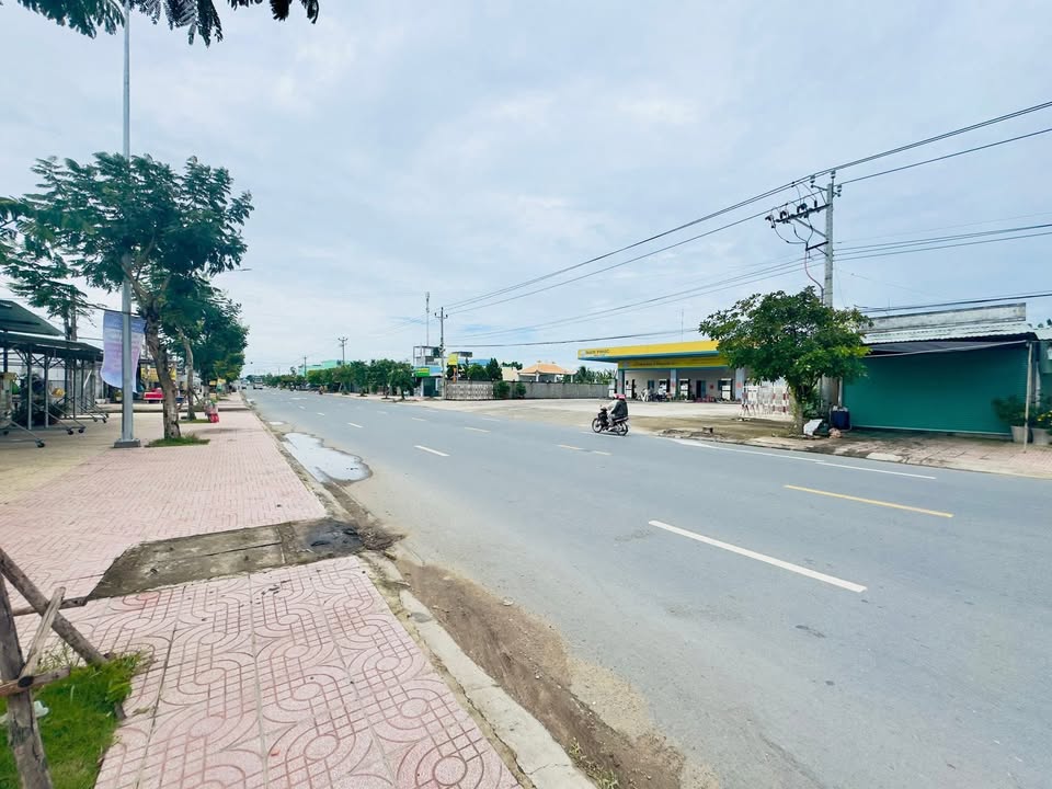 Đất nền Gò Công 367m² giá 4 tỷ - Mặt tiền Quốc Lộ 50, kinh doanh thuận lợi!