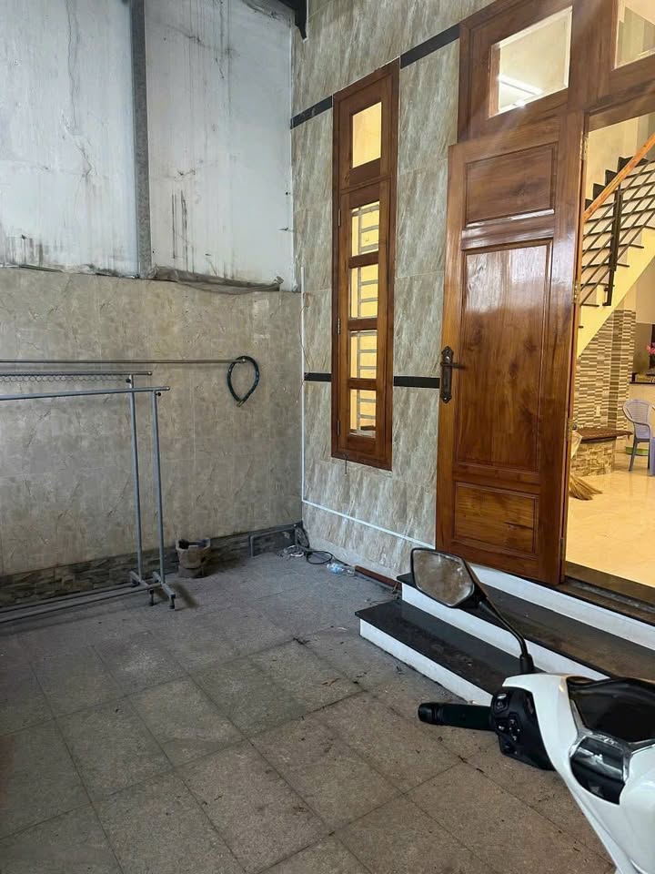 Nhà hẻm 348 Nguyễn Văn Tạo, Nhà Bè 78m² giá 2.7 tỷ - Mới đẹp, Sổ hồng riêng!