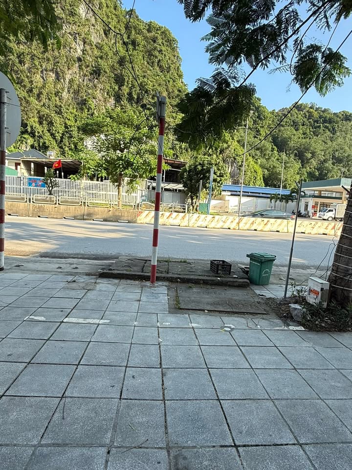 Nhà cho thuê mặt đường Quốc lộ Cẩm Phả 1.2 triệu - Kinh doanh thuận lợi!