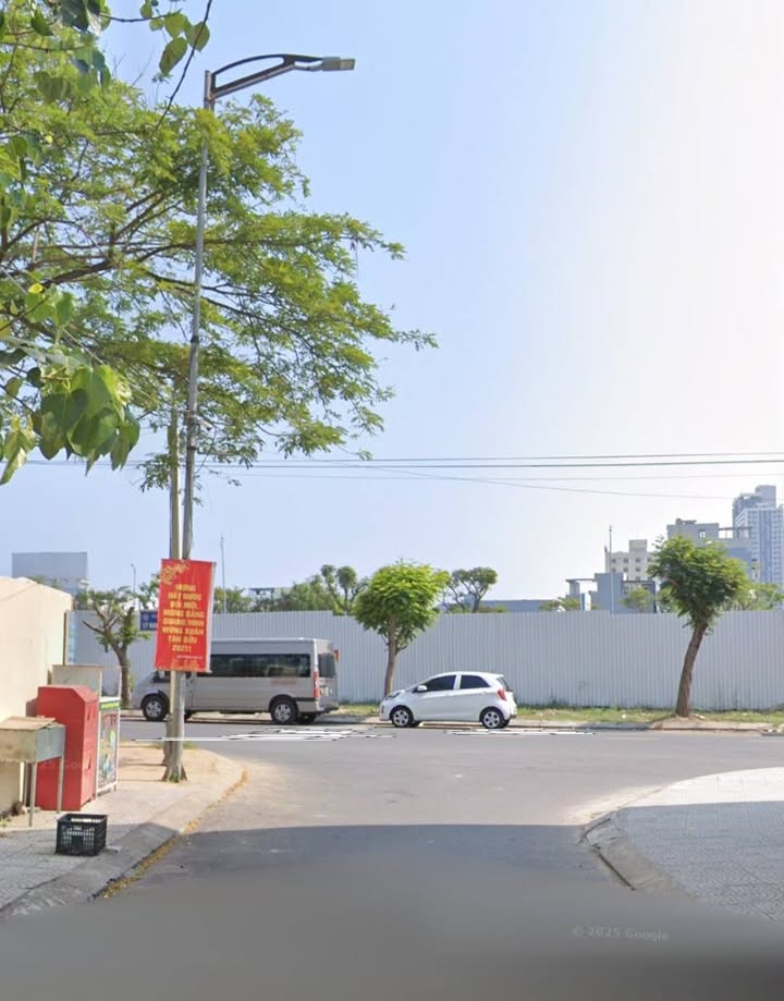 Nhà 3 tầng mặt tiền đường Nguyễn Bỉnh Khiêm, Đà Nẵng 56m² giá 7 tỷ - Khu phố du lịch sầm uất!