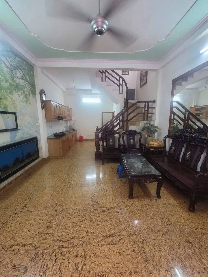 Nhà nguyên căn 40m² gần chung cư FLC Quang Trung, Hà Đông - Giá chỉ 7 triệu/tháng!