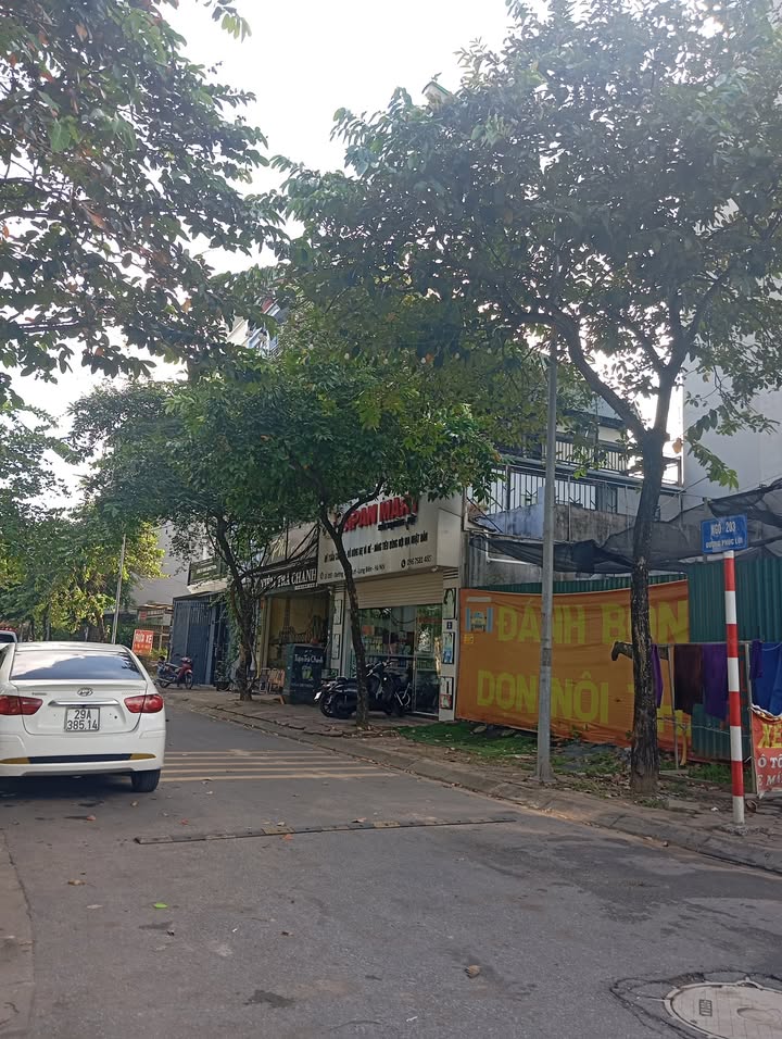 Nhà Đẹp Phúc Lợi 75m² giá 18 tỷ - View trường học cực đẹp!