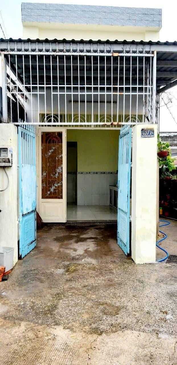 Nhà cho thuê tại Tân Xuân, Hóc Môn 40m² giá 4.5 triệu - Gần chợ và trường học!