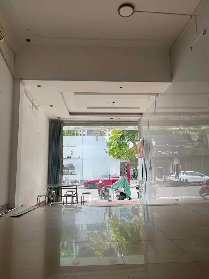 Cho thuê mặt bằng mặt tiền Trường Chinh - TP Huế 50m² giá 11 triệu - Phù hợp mở shop, spa, văn phòng!